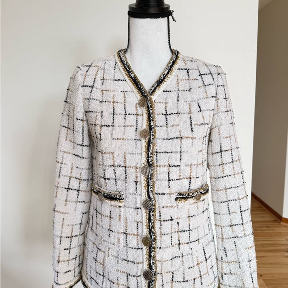 CHANEL Jackets & Blazers - CHANEL White and Black Tweed Blazer 2017